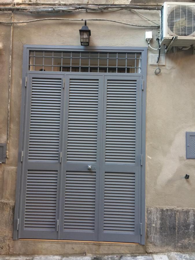 הוילה נאפולי Flat In Center Historic מראה חיצוני תמונה