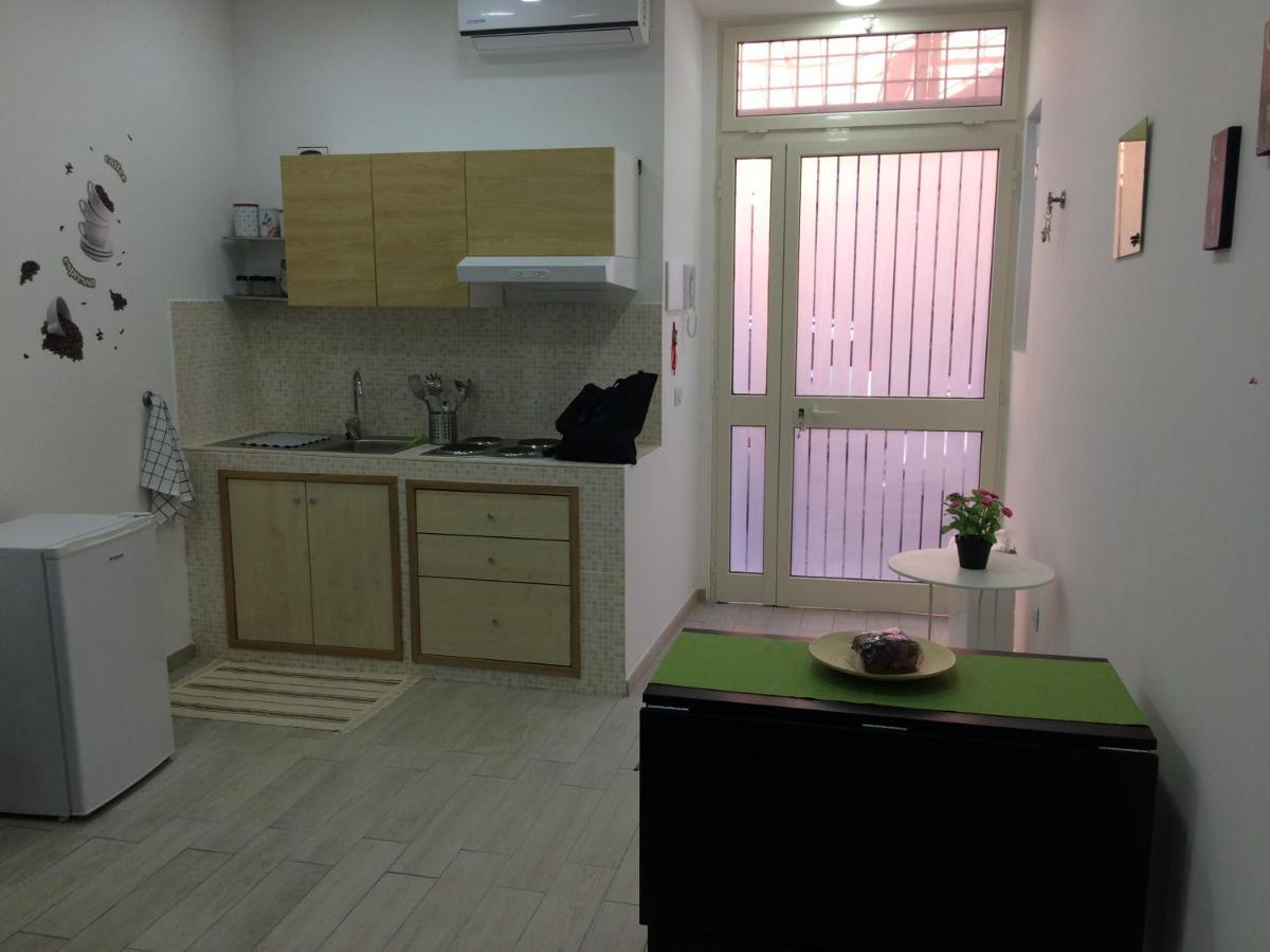 הוילה נאפולי Flat In Center Historic מראה חיצוני תמונה